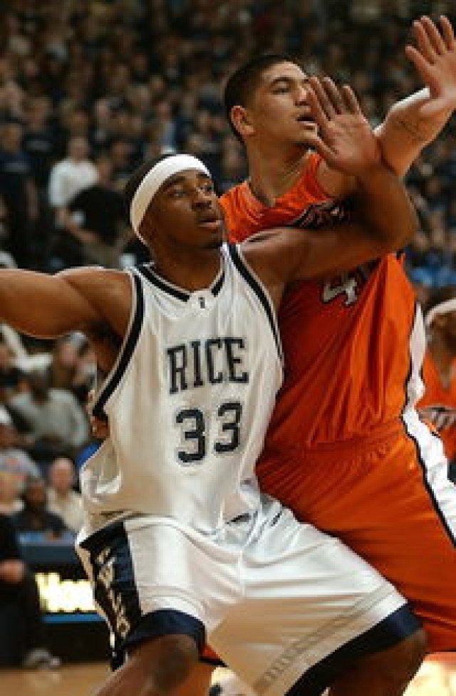 开云网址-单节爆发力最强的球员表现分析，球员单节最高分